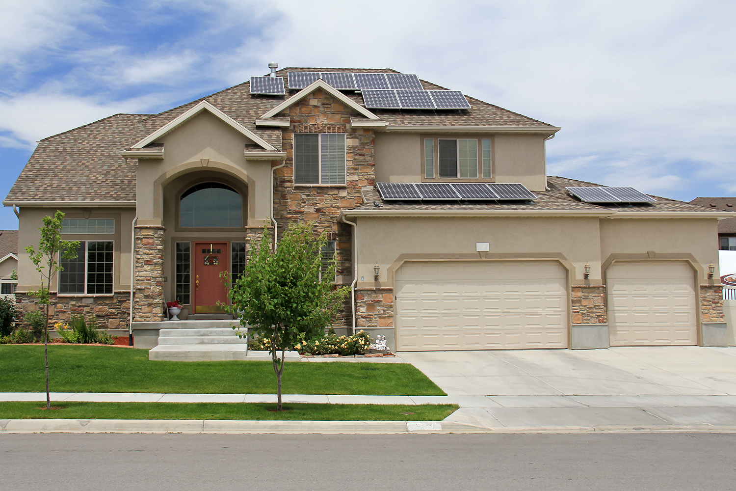 Home solar and battery backup system installed in Northeast Ohio by Canopy Solar